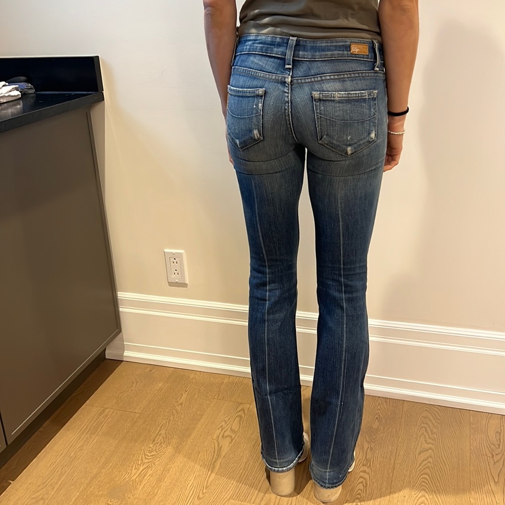 Paige low waisted jeans with flares bottoms size 26